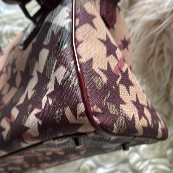 Authentic Burberry two ways bag - Picture 7 of 17